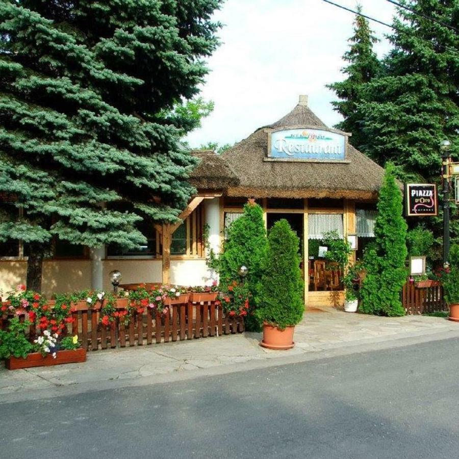 Balatonfůzfő Szegfu Apartmanhazヴィラ エクステリア 写真